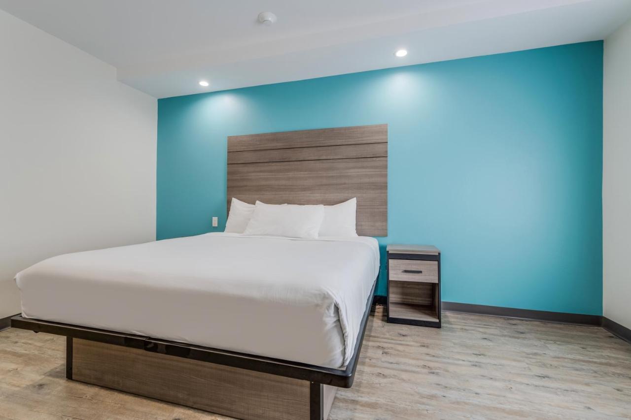 Americas Best Value Inn & Suites Katy Bagian luar foto