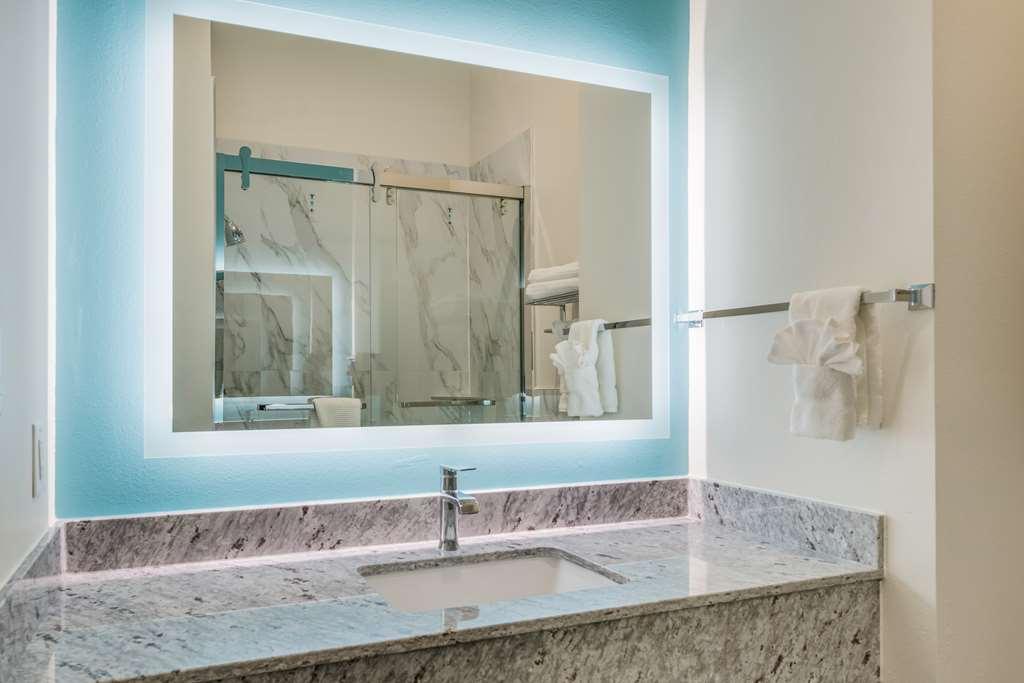Americas Best Value Inn & Suites Katy Bagian luar foto